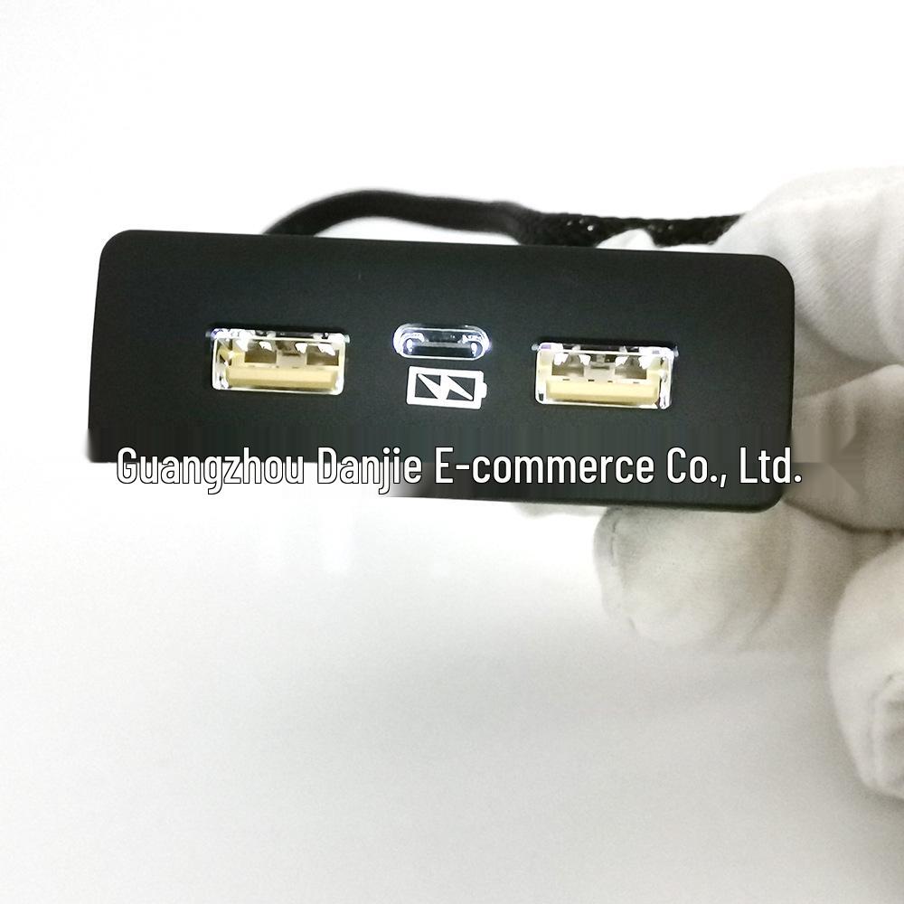 Автомобильное зарядное устройство Honda Civic/CRV/Accord Type R с двумя USB + PD Быстрая зарядка, 3 порта