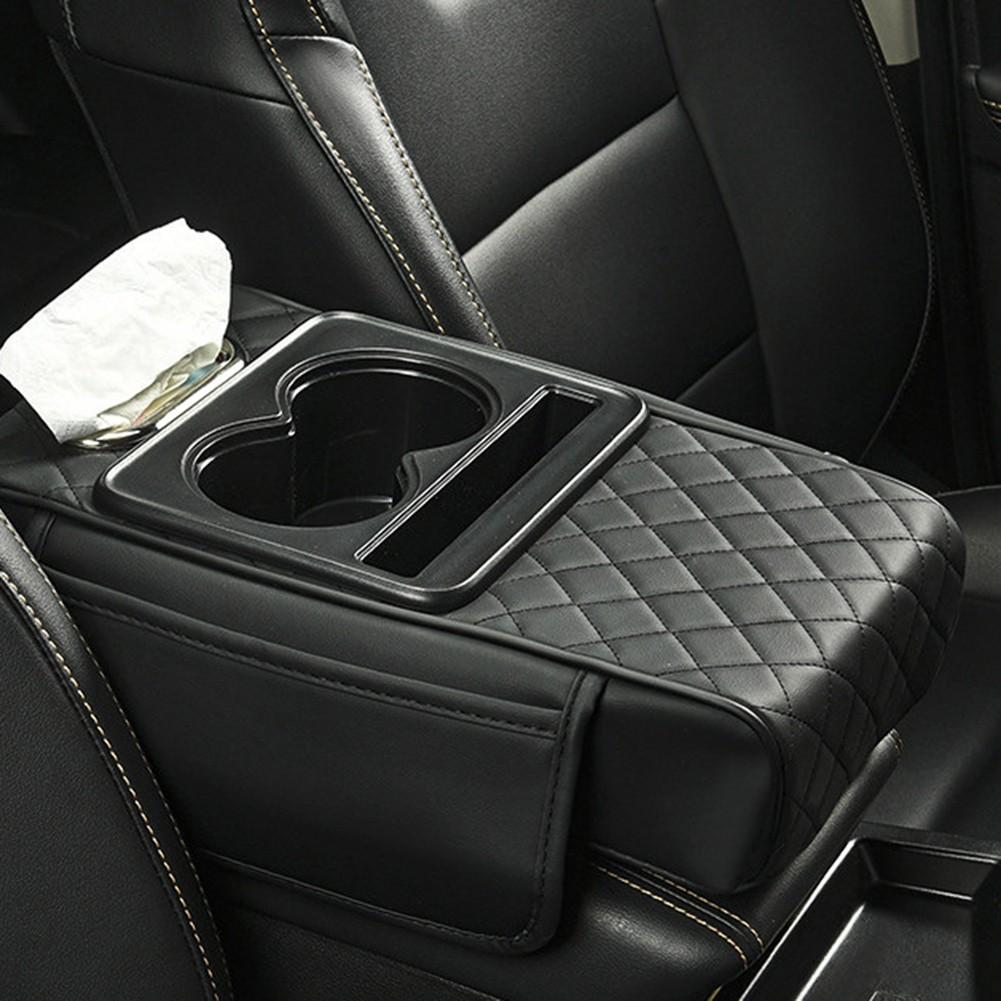 Эстетичный и удобный подлокотник, разработанный для салона автомобиля
