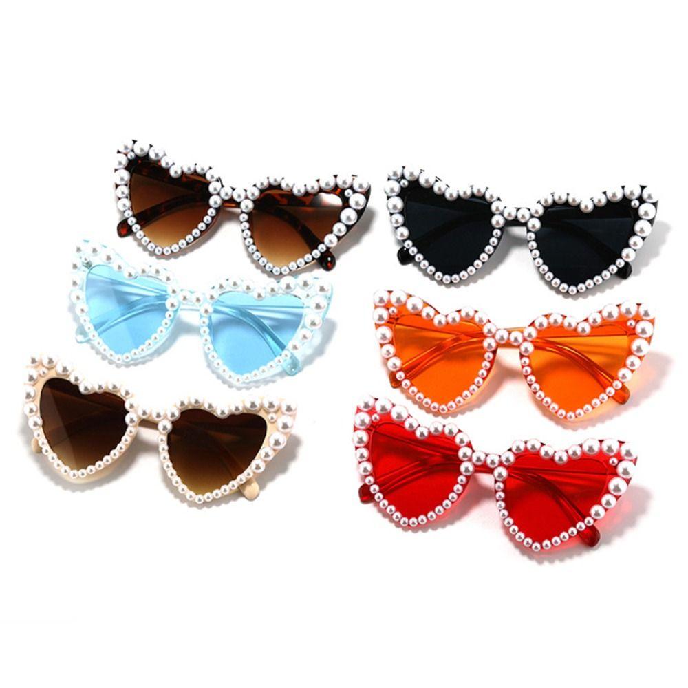 Heart-shaped Frame Pearl Decoration Sunglasses Travel Black Shades Glasses Bridal Glasses Outdoor