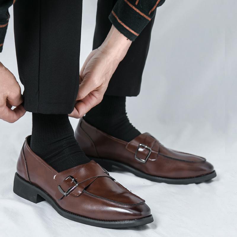 Hot Selling Black Men's Leather Shoes Elegant Styles by Fashion Designers Leisure Outdoor Party Daily Business and Office Loafer