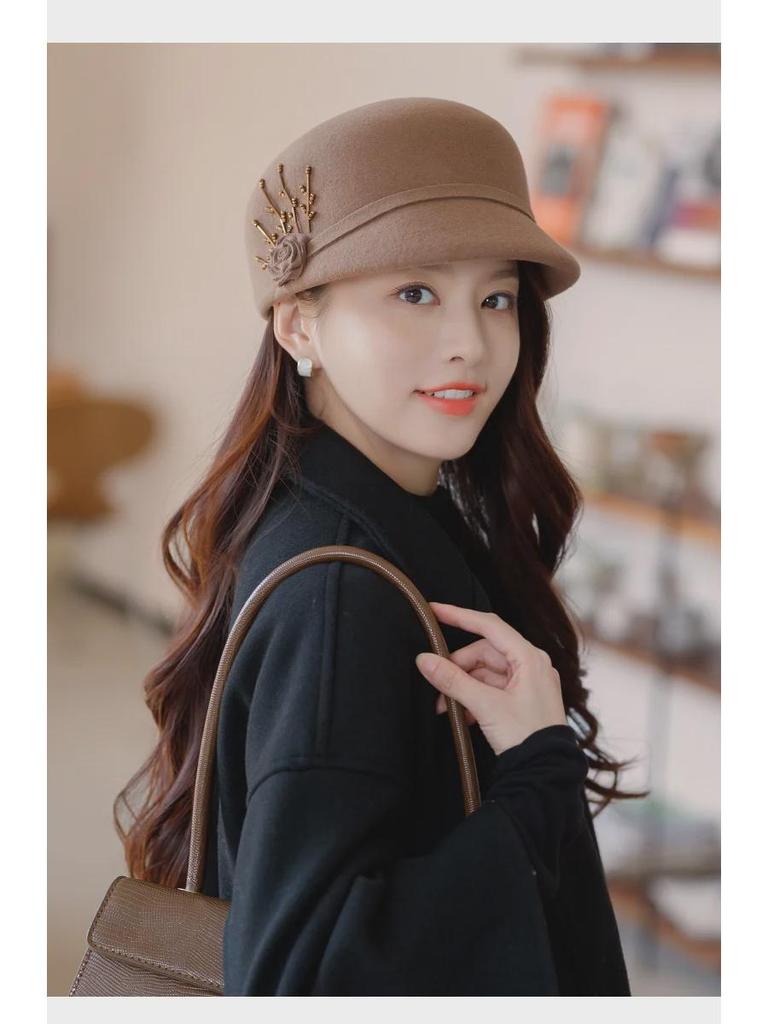 2022 New Women's Autumn/Winter Black Wool Beret - Trendy Korean Duckbill Cap, Face-Revealing, All-Match Style