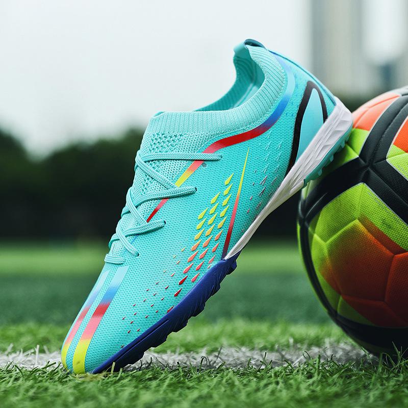 X2036 Putian flying knitting football shoes male and adolescent students long nails training competition sports shoes