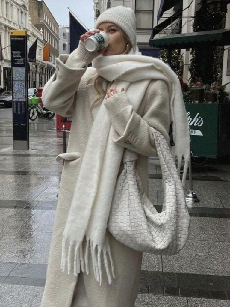 Autumn Women Scarf Winter Luxury Winter Cashmere Scarf Thickened Warm Shawl Classic Tassels Fluffy Scarf Solid Color Soft Shawl