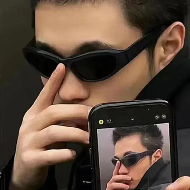 New Y2K Fashion Luxury Sports Punk Sunglasses UV400 Oval Goggles for Women Men Designer Brand Colorful Mirror Eyewear