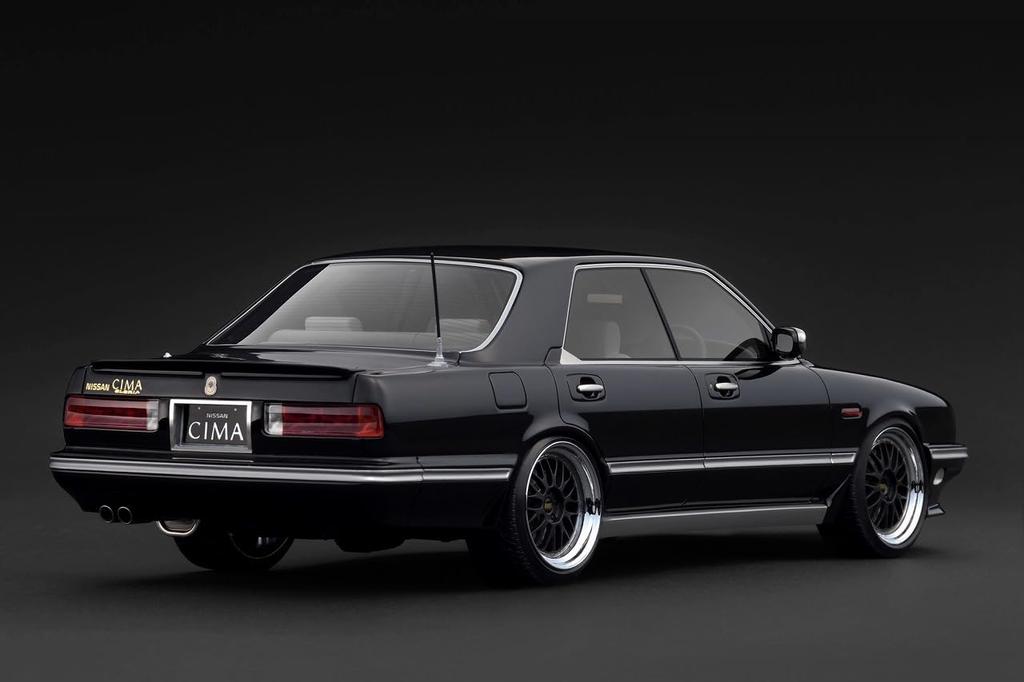 Модель зажигания NISSAN GLORIA CIMA Черная Модель IG3900 TK.Company 1/18 (Y31)