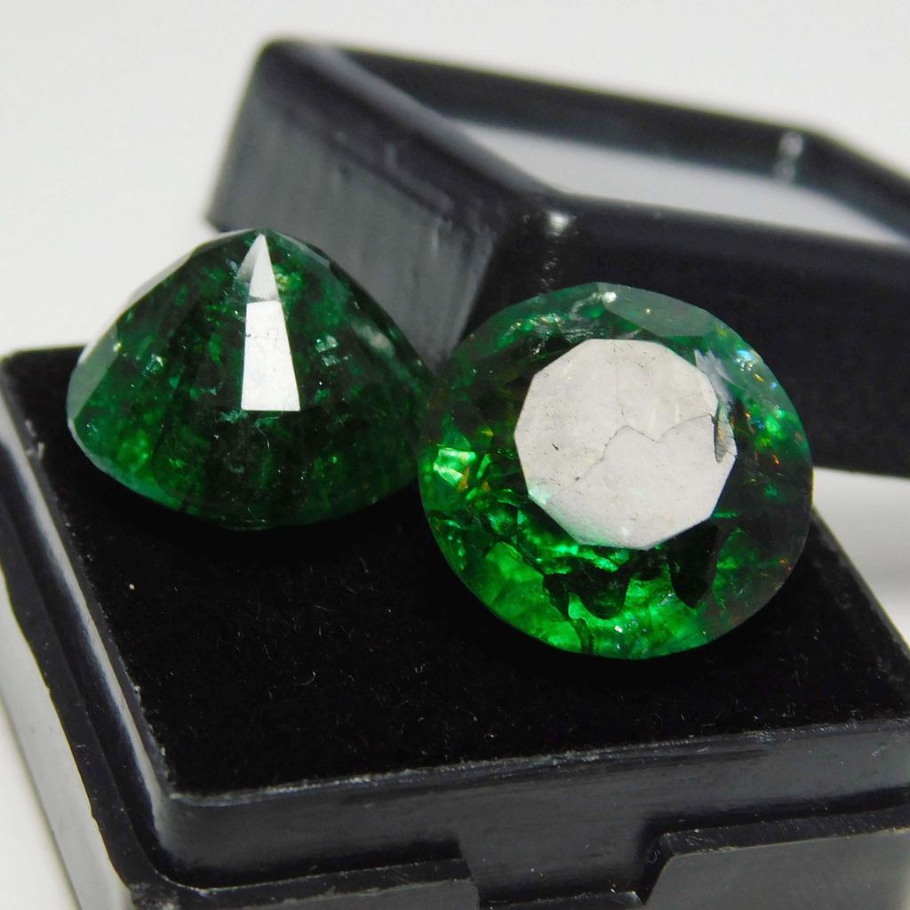 Certified 19 Ct Natural Green Colombian Emerald Loose Gemstone Round Shape