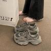 Ретро кроссовки на толстой подошве серые женские весна 2025 новая сетчатая дышащая маленькая повседневная спортивная обувь