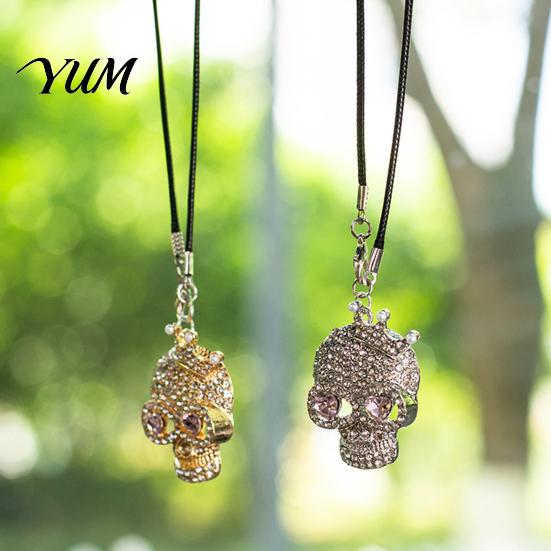 Matte Alloy Skull Pendant Bling Car Hanging Accessories, Rhinestone Head Rear Dynamic Ornament View Mirror Charm, Gothic Halloween for Interior