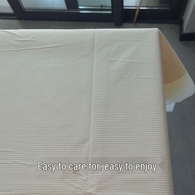 Chi Pan Disposable Waterproof PE Tablecloth