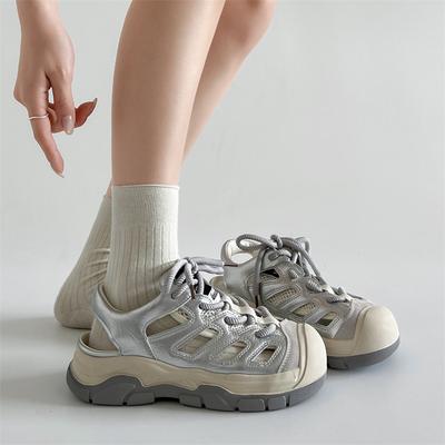 Трендовые серебристые дышащие кроссовки на платформе для увеличения роста женские 2025 новые летние повседневные ретро с юбкой одинарная обувь