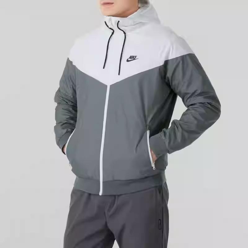 Nike Куртка WINDRUNNER Мужская Серая 727325-084