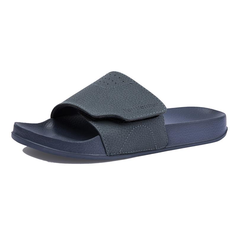 New Men Thick Bottom Slippers Platform Bathroom Slides Non Slip Trend Designer Shoes Female Beach Shoes Flip Flops Men Sandals