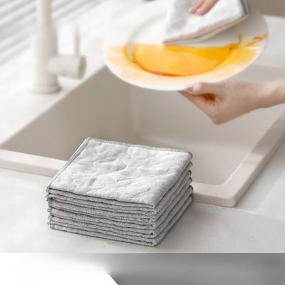 Специальная чистящая салфетка для кухонных тряпок, которую можно повесить, которая впитывает воду и не прилипает к маслу. Это пятновыводящая чистящая салфетка