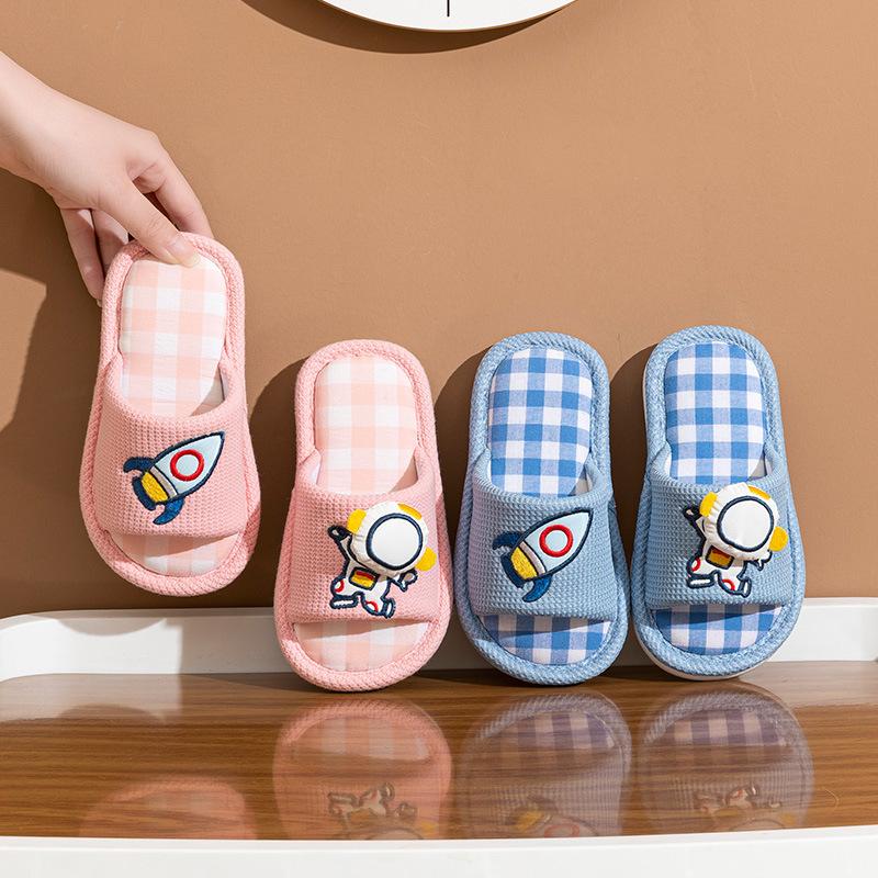 Children's Linen Slippers Spring and Autumn Cute Girls and Boys Household Indoor Summer Baby Non-slip Silent Soft Bottom Slippers