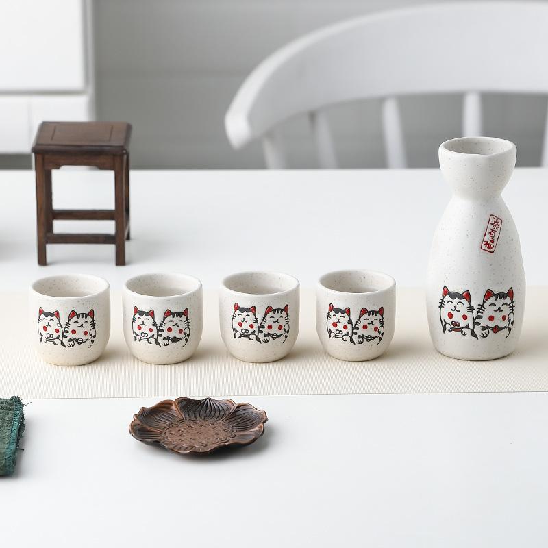 Керамический японский набор для сакэ Lucky Cat, винный горшок с 4 винными чашками, фарфоровая бутылка Tokkuri, чашка для соджу, пригодная для использования в микроволновой печи