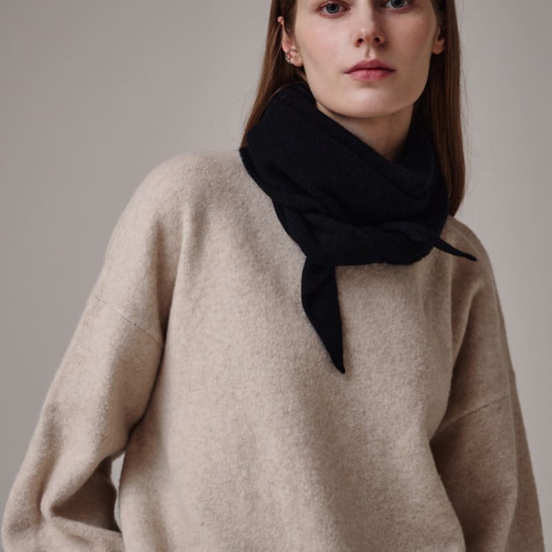 Святой Люкс 100% Кашемир Треугольный Маленький Шарф Черный