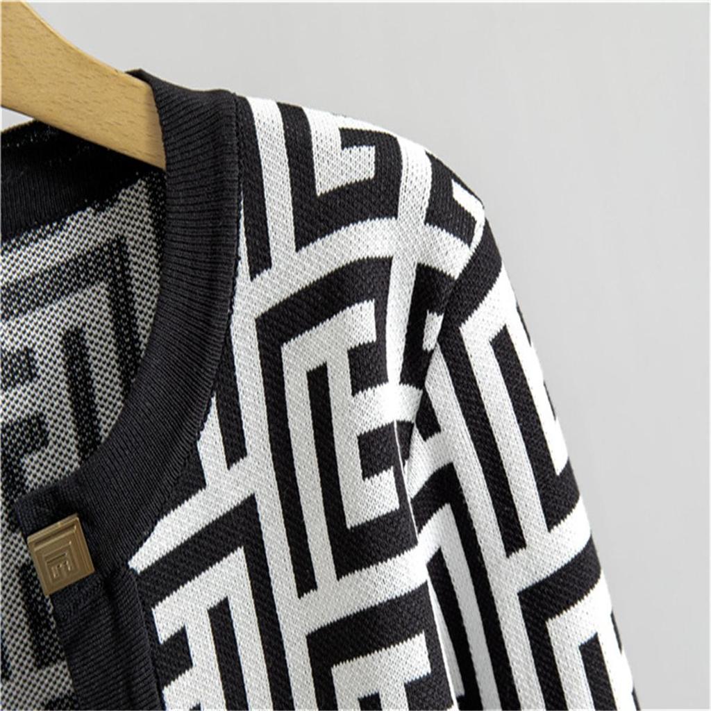 Модный костюм Женский осенний темперамент Вязаный свитер Куртка Жилет Платье Набор из двух предметов