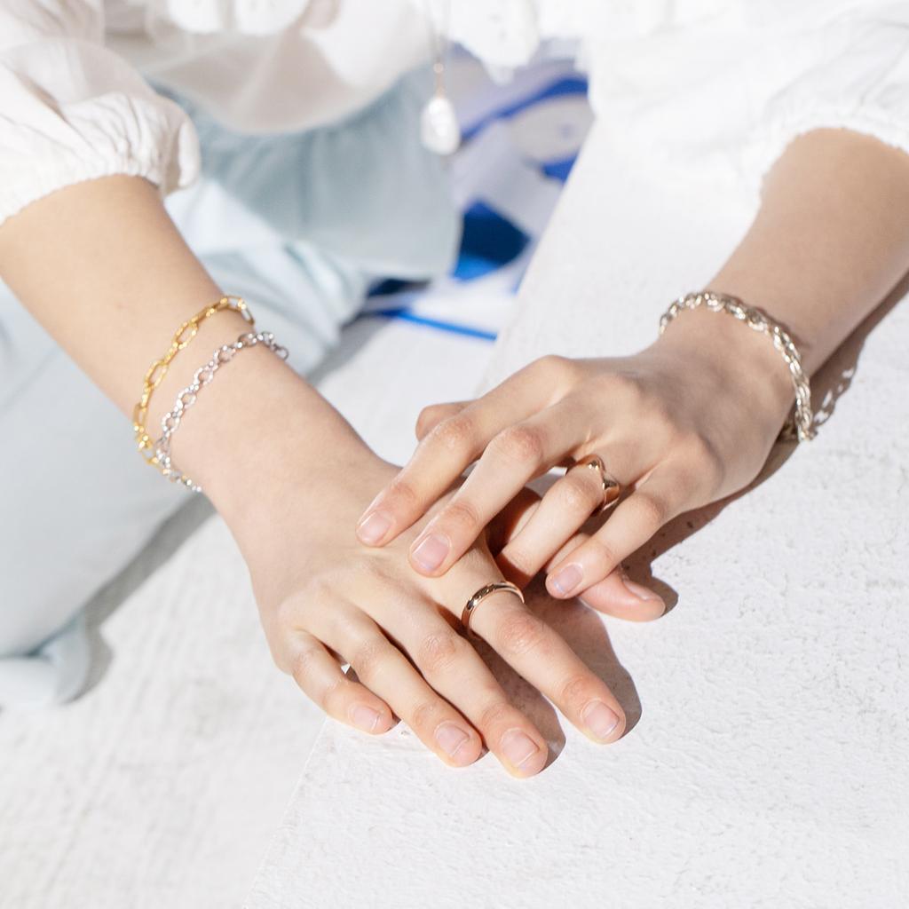 Mezmic Art Bold Round Basic Ring