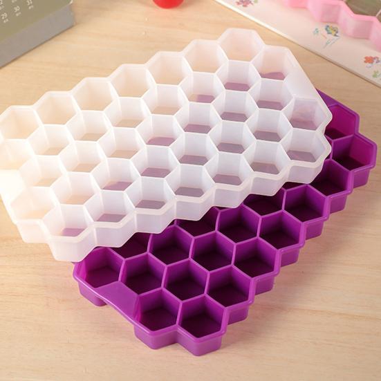 Silicone Honeycomb Ice Cube Tray with Lid 37 Cavities Easy Release BPA Free Summer Refrigerator Cocktail Whiskey Ice Maker Press Mold Kitchen Supplies