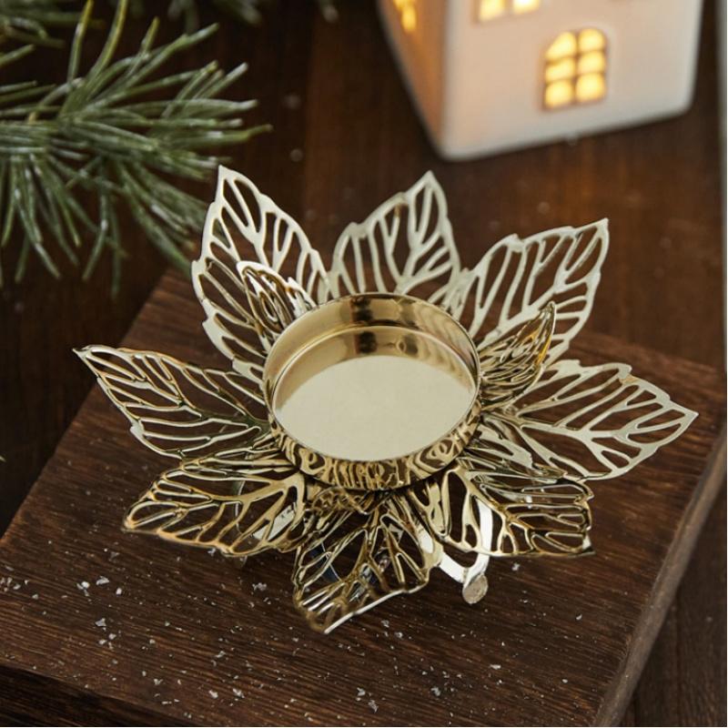 1pcChristmas Flower Snowflake Candle Holder Gold Iron Candle Stand Ornament Christmas Decoration Vintage Tray Decorative Supplie