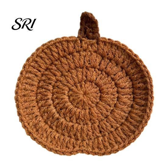 Pumpkin Shaped Table Pads Handmade Crochet Coasters for Mugs Bowls, Heat Resistant Yarn Decorative Desk Drink Mats Autumn Decor, Fall Seasonal Setting