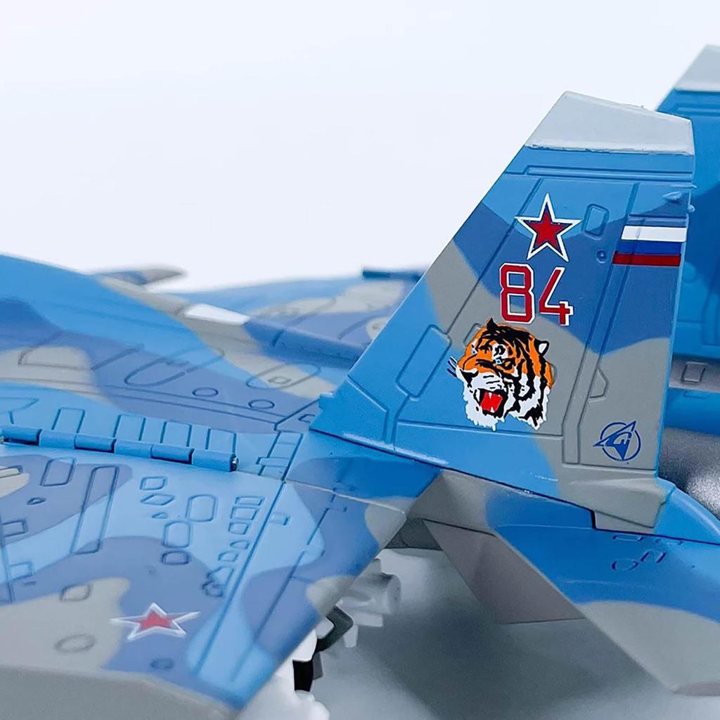 Масштаб 1/100 Модель истребителя Су-33 ВМФ России из сплава Коллекционная