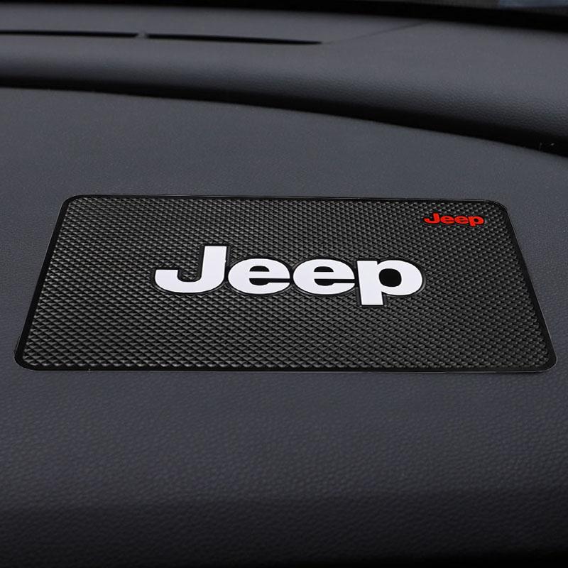 AIY5 Car Waterproof Anti Slip Mat Coaster Silicone Water Cup Mat For Jeep Grand Cherokee Wrangler JK Gladiator Compass Renegade