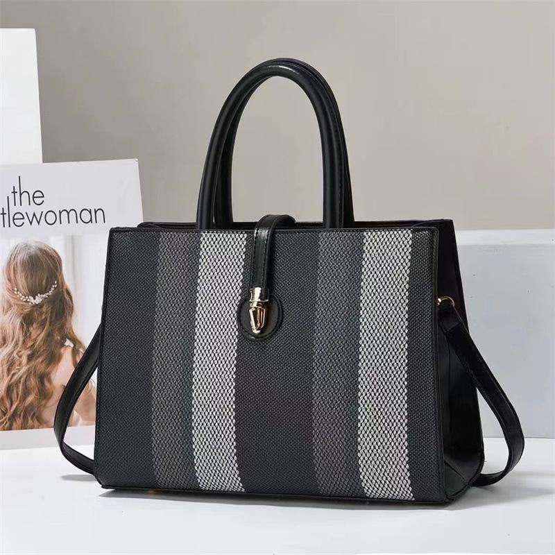 2026 summer fashion handbag simple contrasting color versatile large capacity shoulder messenger bag