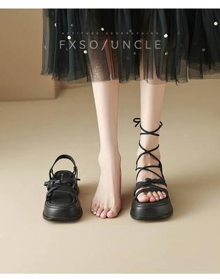 Лето 2025 Новый Стиль Сандалии Женские на Танкетке на Толстой Подошве с Открытым Носком Толстый Каблук Ремешок Внешние Шлепанцы