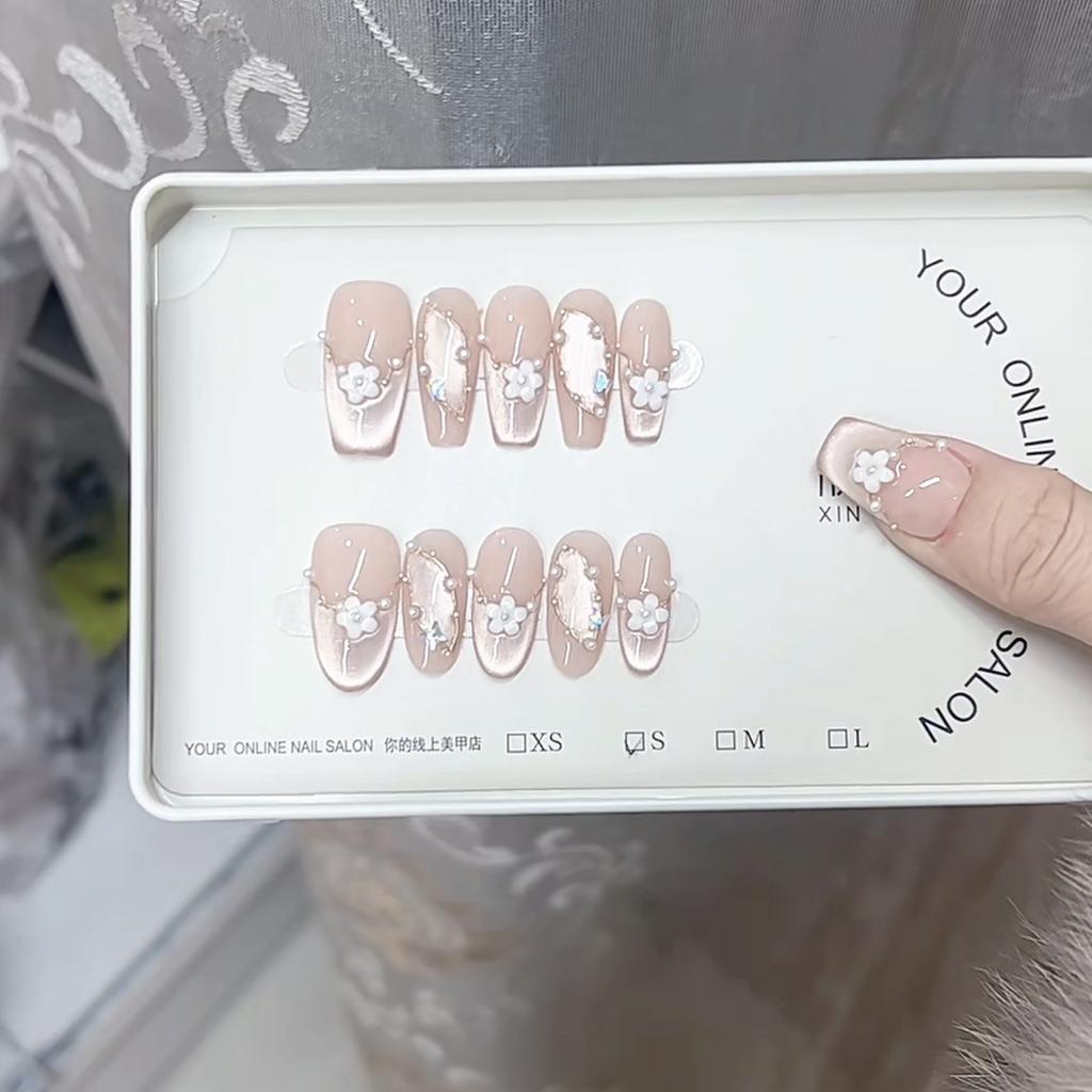 Pure Hand-made Phototherapy Wears Arsenal Cat Eye Three-dimensional Flower Reused Nail Art Patch