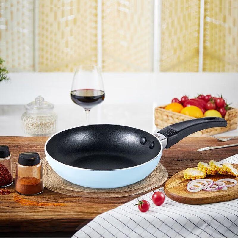 Набор из 14-см антипригарной сковороды и молочника Fissler
