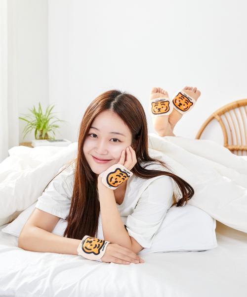 [Dongkook Pharm] Mujik Tiger Уютные грелки для рук и ног - 20 шт. (MA22120712)