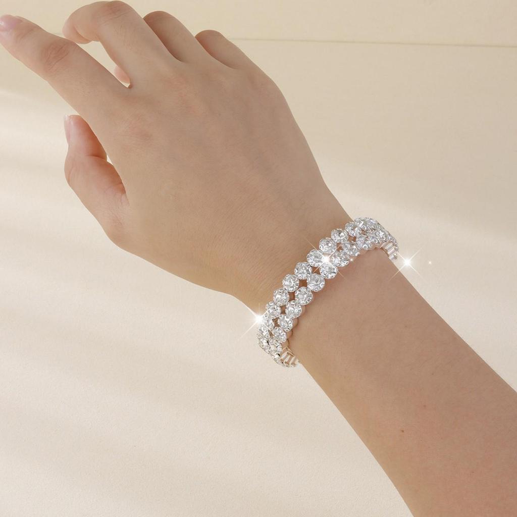 Элегантный цирконовый браслет для женщин - Роскошный, изысканный, кристальный дизайн, браслет с изысканным штрихом.