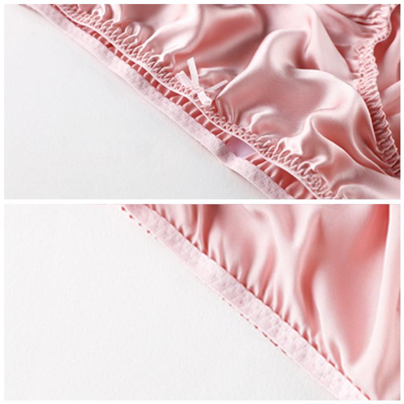 Women's Mulberry Silk Underwear Small Bow Solid Color Silk Triangle Underwear Soft And High-Quality Women'S Underwear Minimalist Style