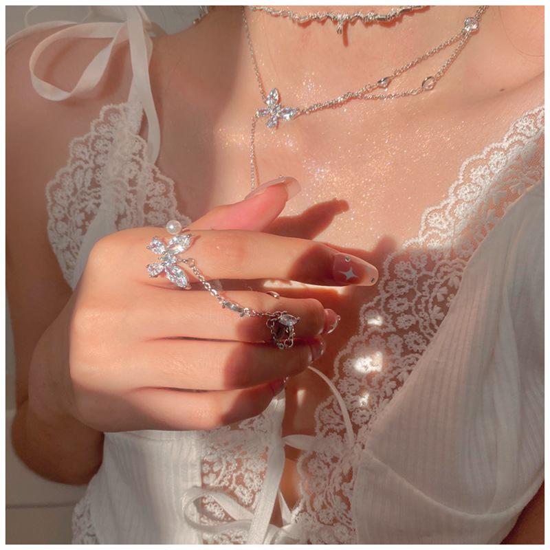 Высококачественное ожерелье с кисточками в виде бабочки, инкрустированное микроцирконием — модный нишевый дизайн лета 2022 года для женщин