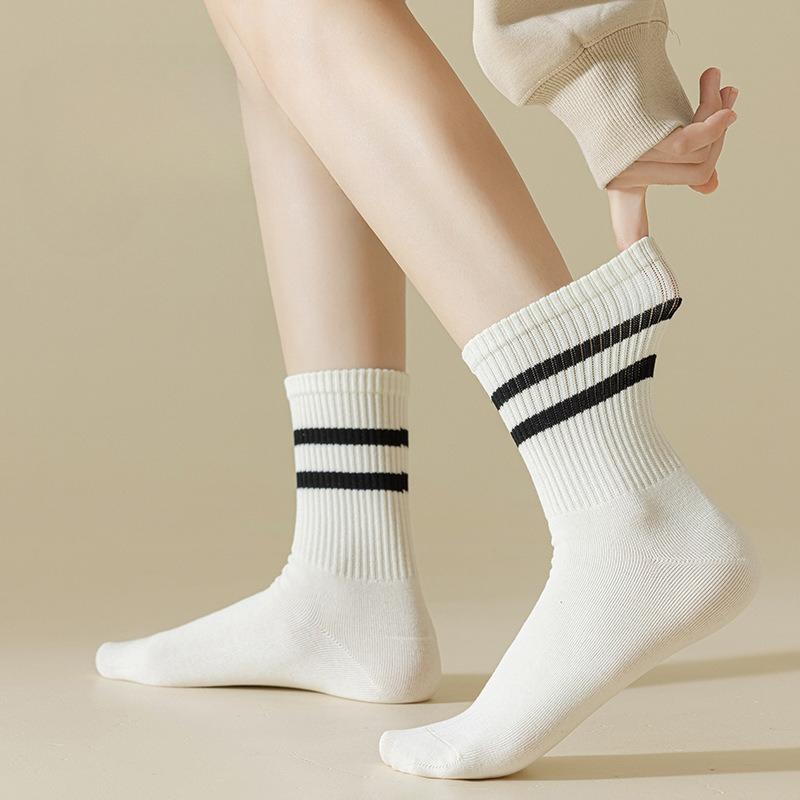 Pure Cotton Socks for Women In Autumn and Winter, Mid-calf Sweat-absorbing and Odor-proof Double-bar Striped Sports Long Calf Cotton Socks