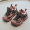 Детская спортивная обувь 2025 весна и осень новая мальчиковая обувь для альпинизма уличная женская обувь для бега мягкая детская повседневная обувь