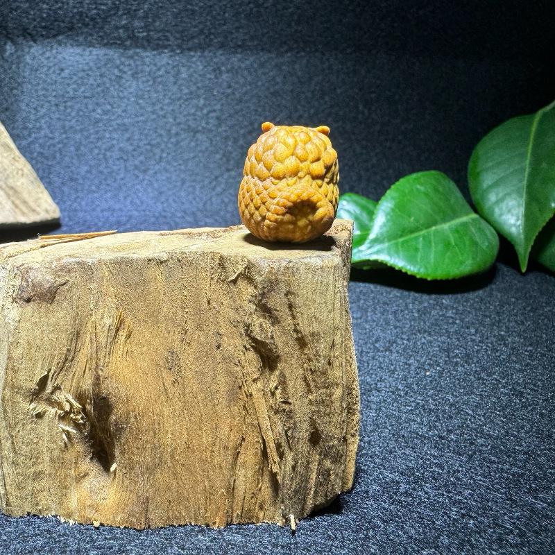 Indian Sandalwood Dragon Charm Beads: DIY Cultural Style Buddhist Bracelet Pendant