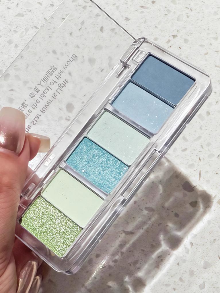Summer Ice Is Blue and Green! Cool Series Eye Shadow Plate 2025 New Arrival Matte Shimmer Thin and Glittering Earth Color Eye Makeup for Women