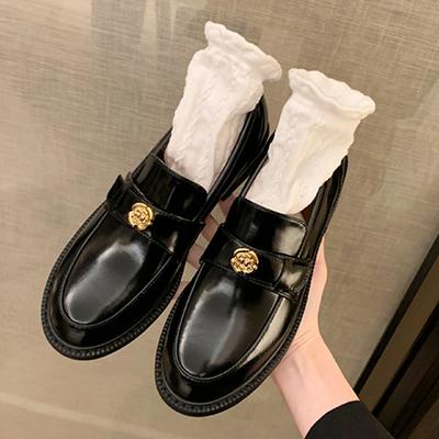 Туфли Маленькие золотые монетки Платформа Одинарные туфли Круглый носок На одной педали Толстый каблук Лоферы из маленькой кожи