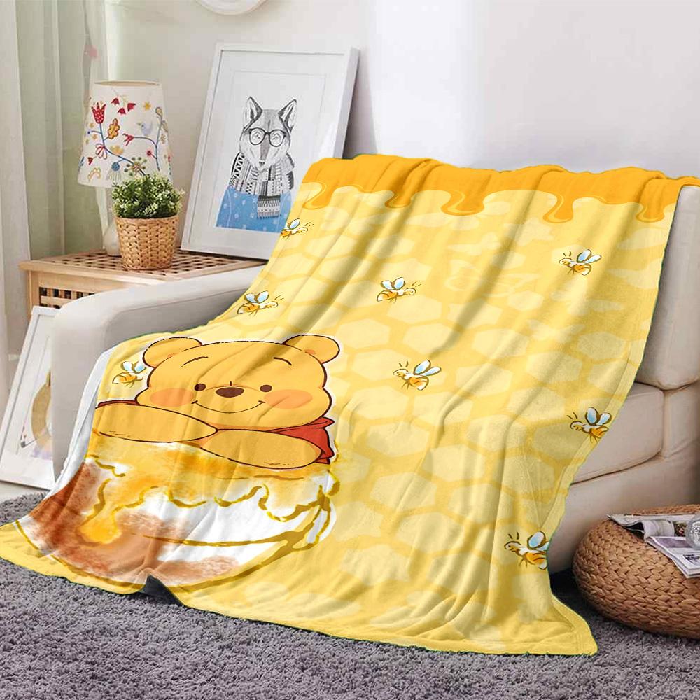 1pc Pooh Bear Honeycomb blanket Lightweight Flannel Throw for Sofa Bed Travel Camping Livingroom Office Couch Chair