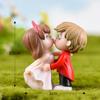 Resin Kissing Bride Groom Model Figurine Miniature Wedding Scenery Ornaments