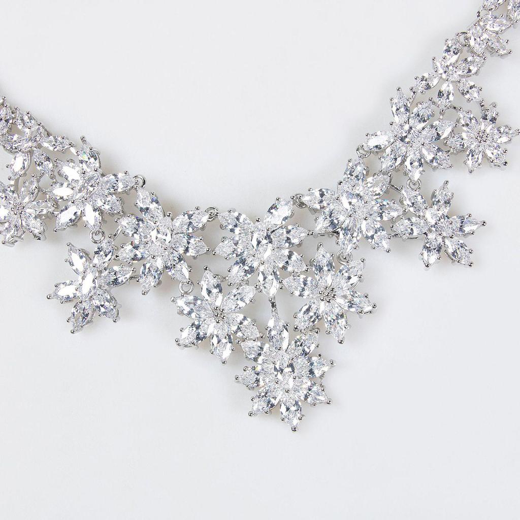 Роскошный Рождественский Набор Ожерелье и Серьги с Циркониевыми Цветами и Лозой