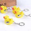 Брелок-утка со светодиодной подсветкой для розыгрышей, забавный гаджет, новинка, электрический брелок, портативная игрушка-шутка, отличный подарок для друзей и коллег