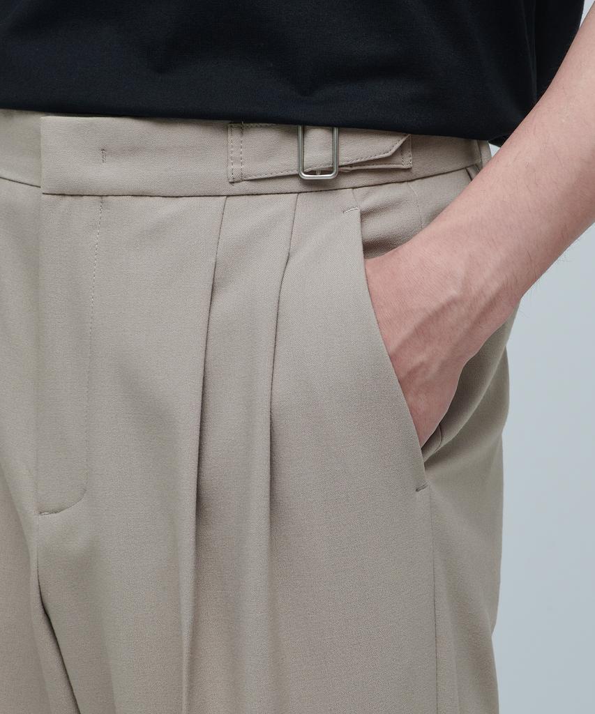 MUSINSA STANDARD Side Adjust Two-Tuck Wide Slacks [Light Beige]