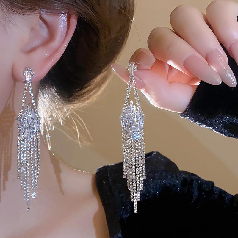 Роскошные серьги-треугольники с кисточками - Модные, элегантные и высококлассные модные серьги-заявление