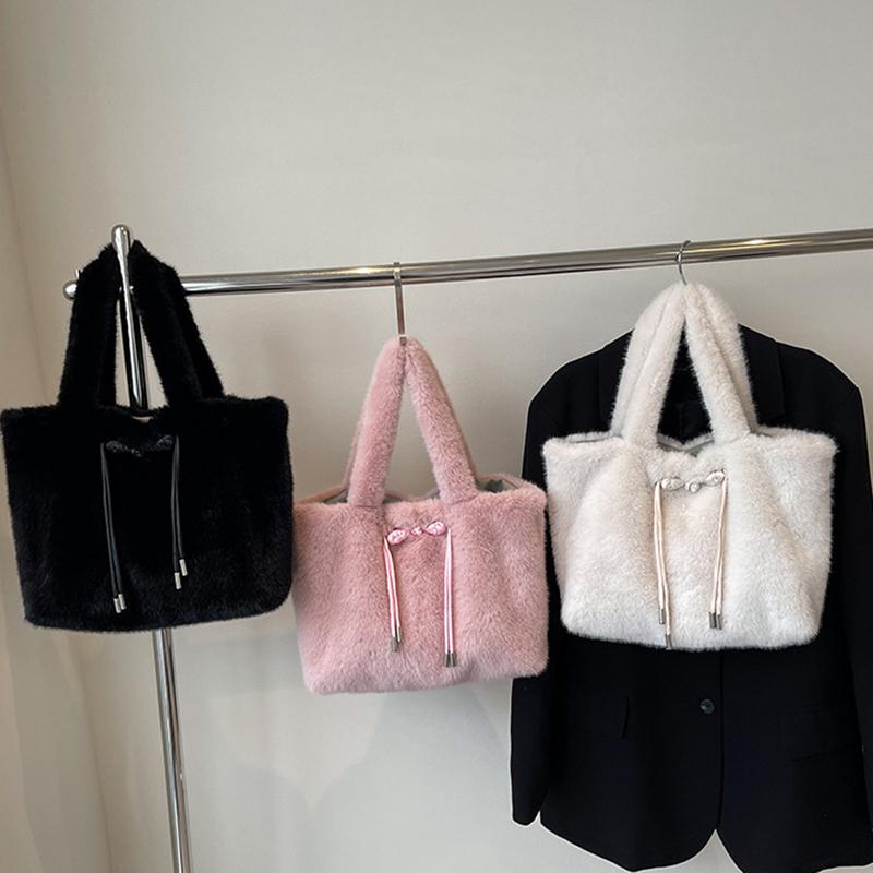 Women Plush Shoulder Bag Fluffy Handbags Large Capacity Autumn Winter Travel Shopping Totes Faux Fur Underarm Bags MIT