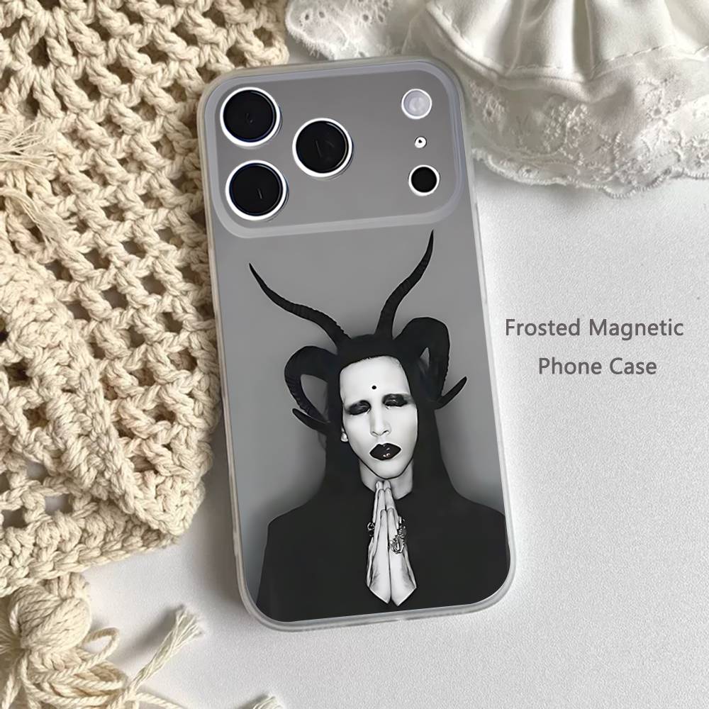Чехол для телефона Singer M-Marilyn Manson для iPhone 14,16,12,17,13,15,11 Max,Pro,Mini,Plus,Air,E Магнитный Матовый Прозрачный