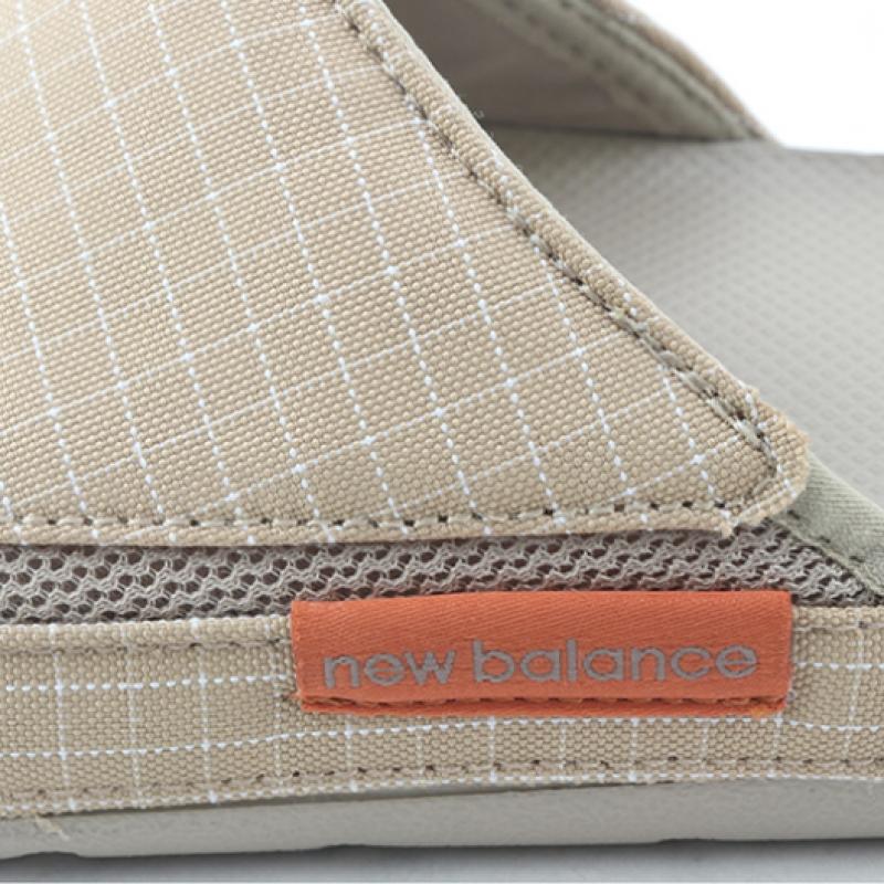 New Balance Тапочки бежевые