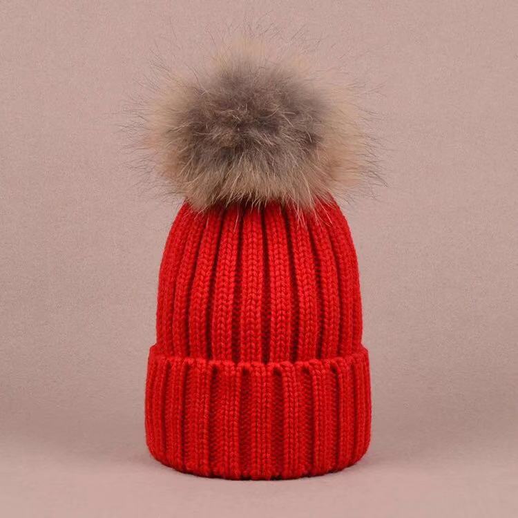 Adults Real Big Fluffy Soft Raccoon Fox Design Unisex 100% Polyester Common Winter Beanie Hat